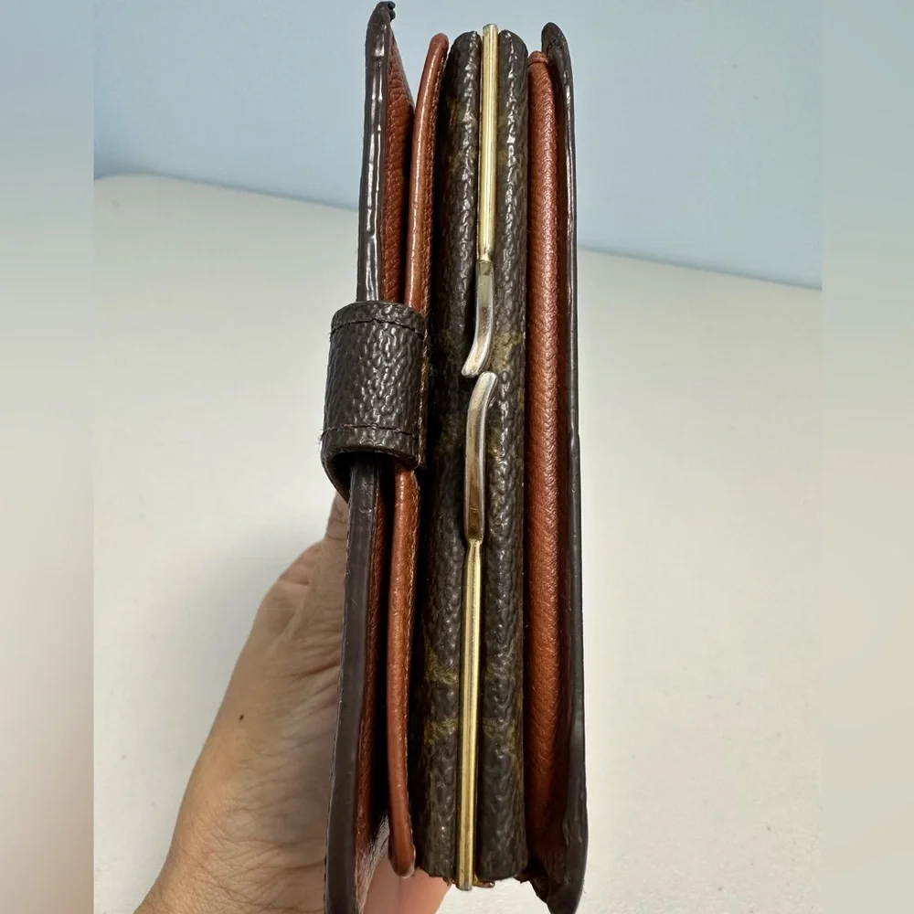 louis vuitton monogram Bifold Wallet - Picture 14 of 16